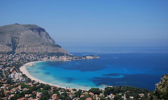 Carini Luxury Apartment Vicino Aereoporto E Al Mare Εξωτερικό φωτογραφία
