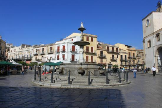 Carini Luxury Apartment Vicino Aereoporto E Al Mare Εξωτερικό φωτογραφία